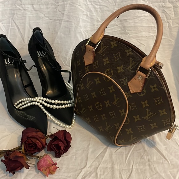 ✨🐻Louis Vuitton Brown Ellipse PM Handbag🐻✨ - Picture 4 of 7